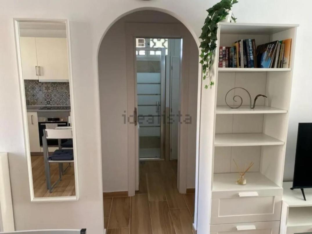 Appartement Fayser 301 Close To Beach, Fully Renovated, Air Con