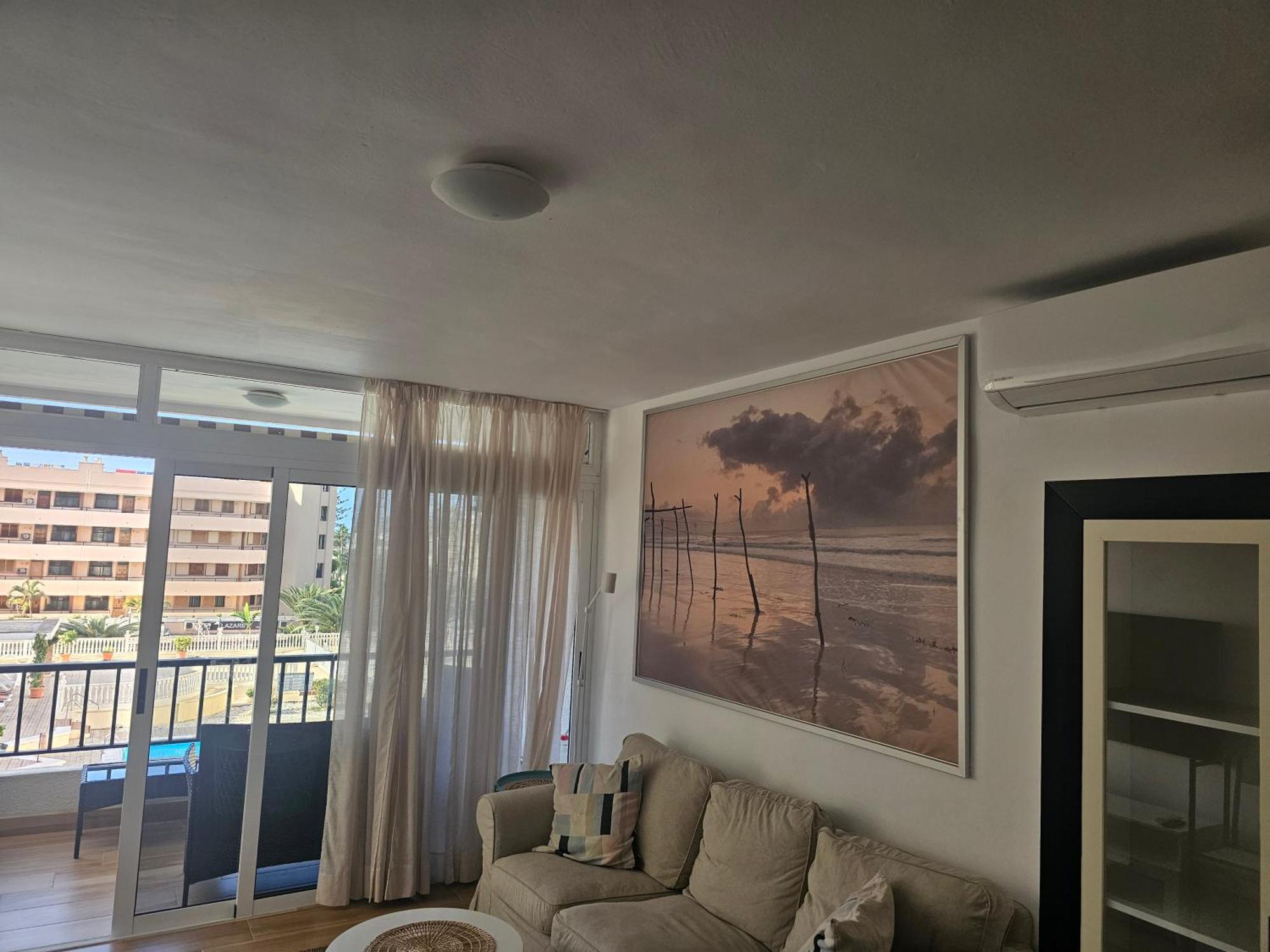 Fayser 301 Close To Beach, Fully Renovated, Air Con *